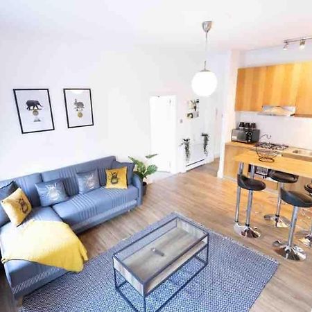 Lovely 2 Bedroom Apartment In Chelsea Sw3 런던 외부 사진